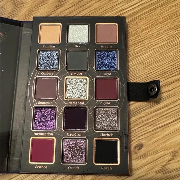 Lethal Cosmetics Spellcraft Eyeshadow palette - Picture 6 of 6